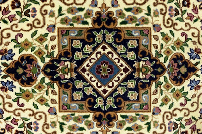 Hand-Knotted Kirman Classic Floral Design