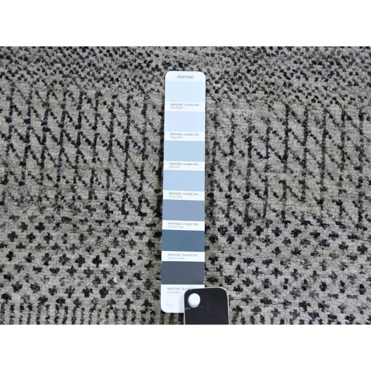 2'5"X24'3" Light Gray Undyed Wool Grass Design Hand Knotted Xl Runner Rug