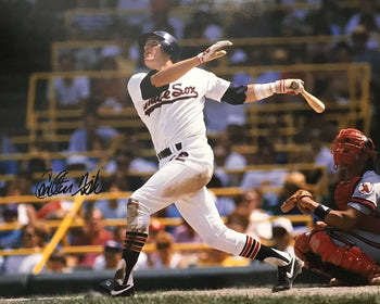 Carlton Fisk Autographed White Sox 16X20 Baseball Photo