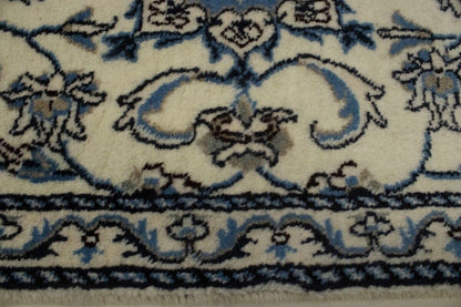 Handmade Nain Oriental Rug Small Plush Carpet