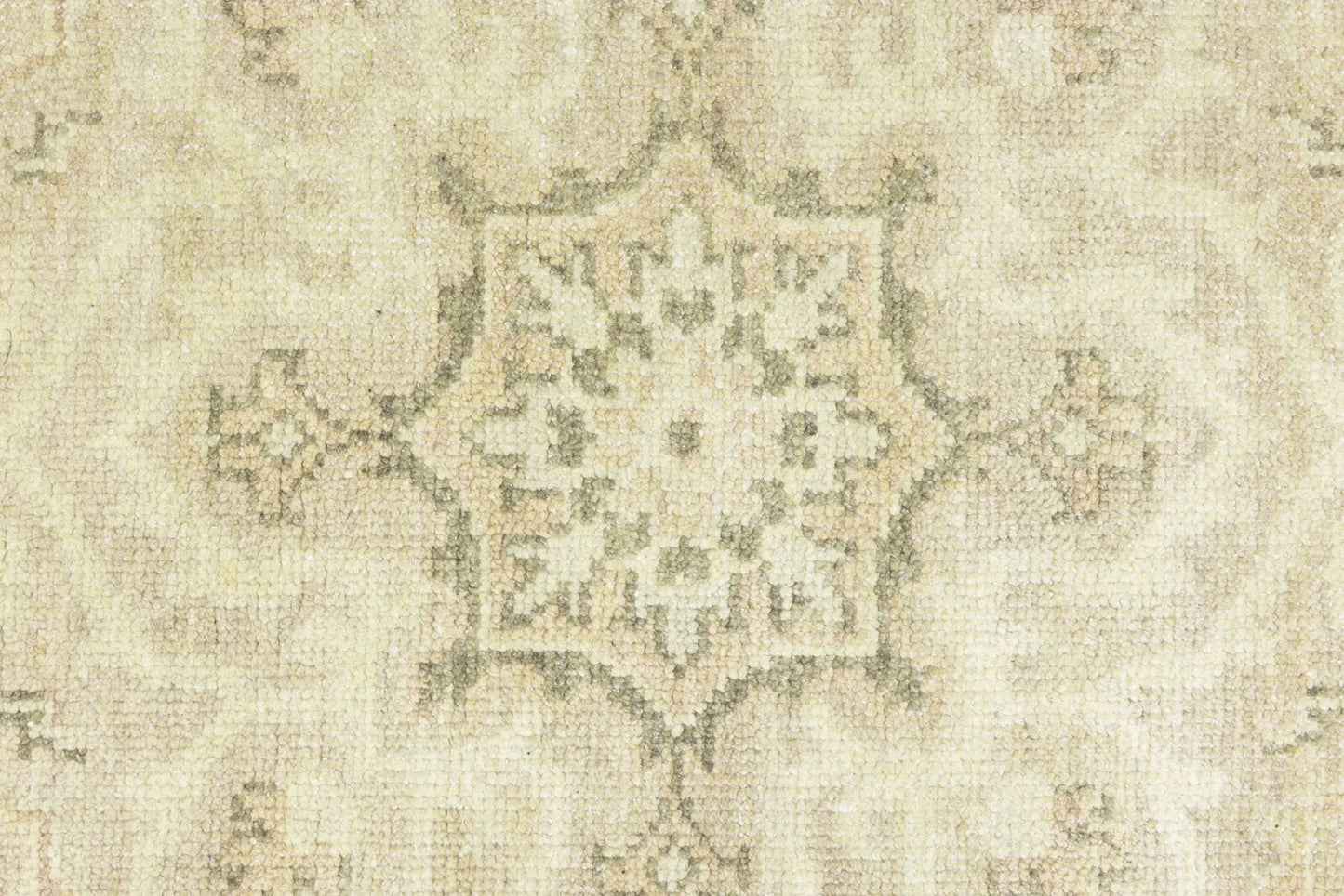 Handmade Transitional Round Oriental Rug Floral