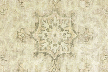 Handmade Transitional Round Oriental Rug Floral