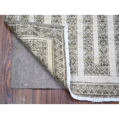 2'6"X5'8" Taupe Brown Fine Peshawar Hand Knotted Wool Oriental Rug