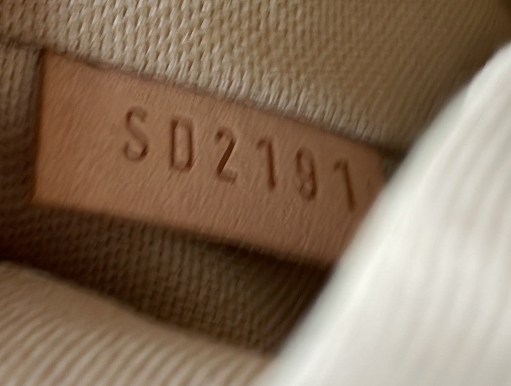 Louis Vuitton Siracusa Handbag Damier Pm