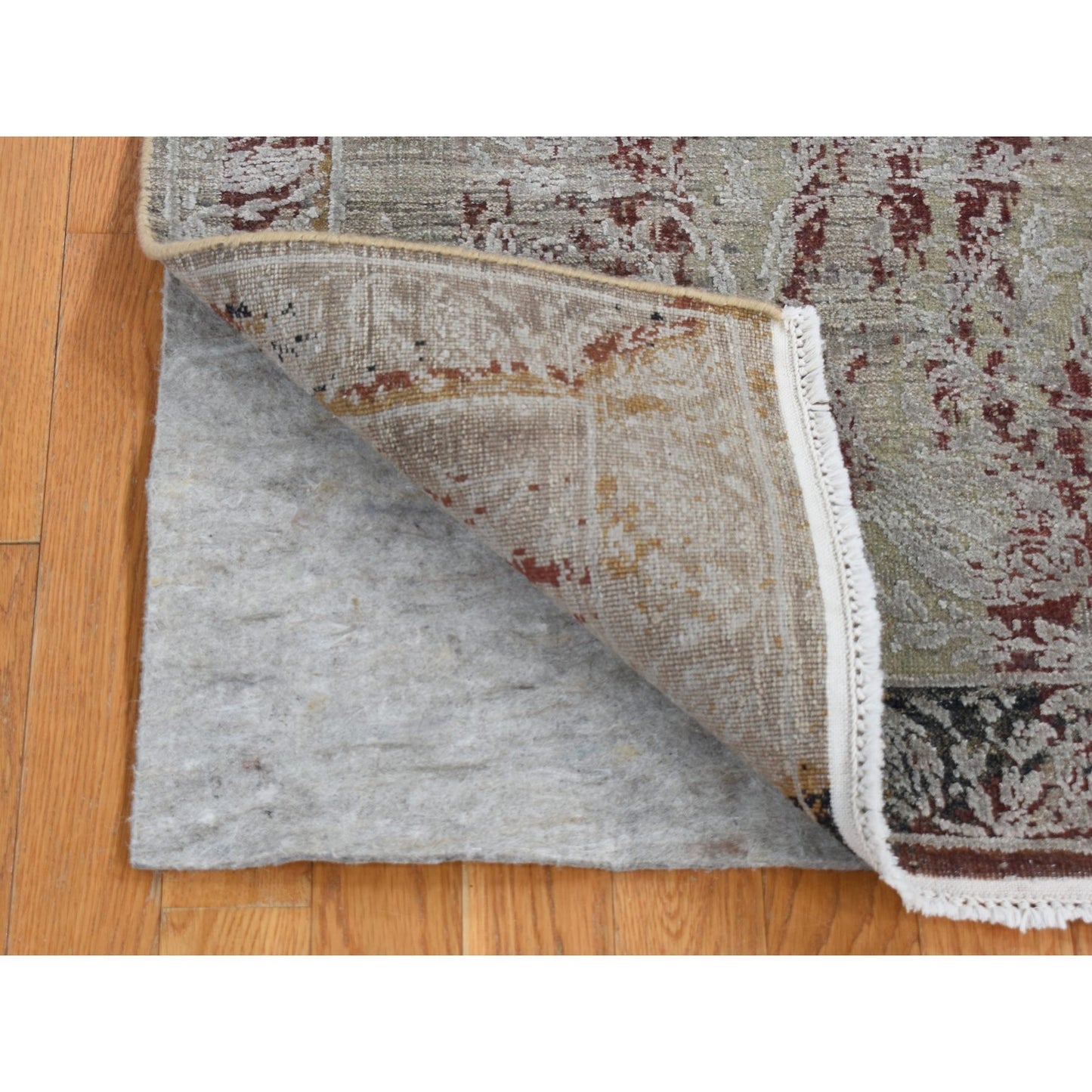 2'6"X9'10" Gray Erased Tulip Design Silk/Wool Hand Knotted Runner Rug