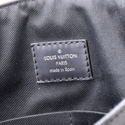 MM Louis Vuitton District NM Messenger Bag Damier Graphite