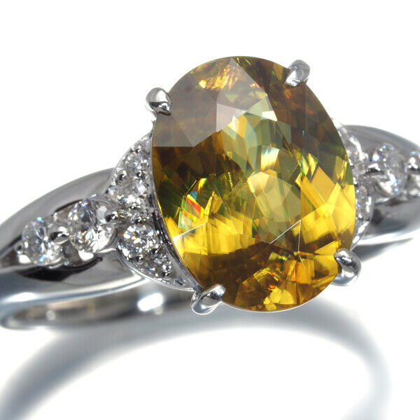Sphene 3.01Ct Diamond 0.21Ct Ring 900 Platinum