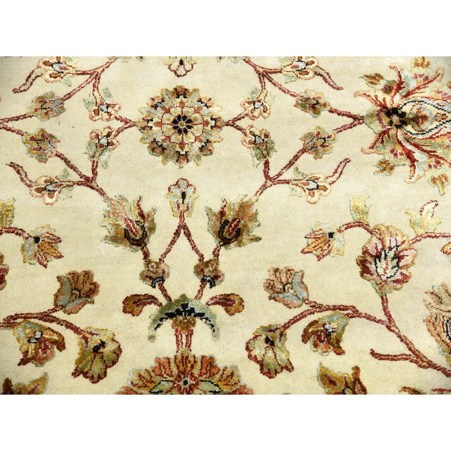 8'1"X10' Ivory Rajasthan Design Wool And Silk Hand Knotted Rug