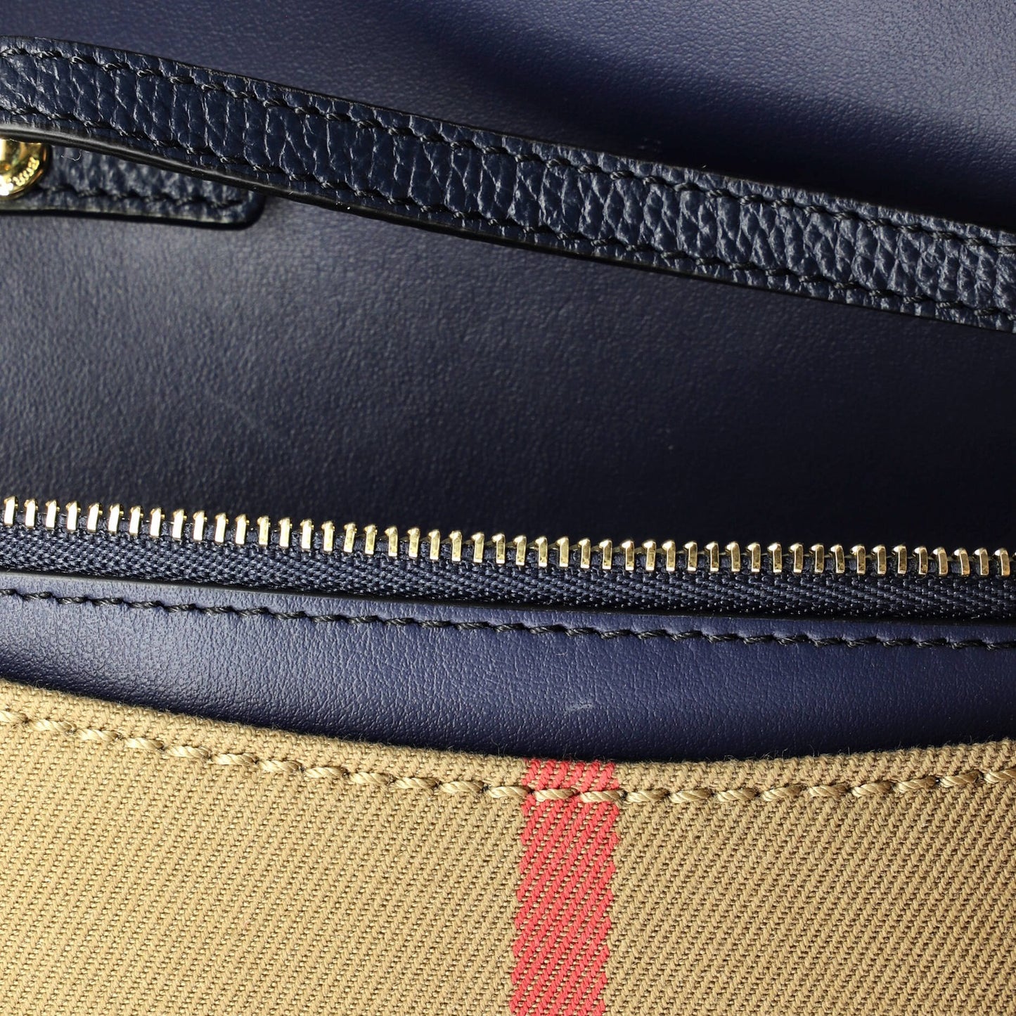 Burberry Hampshire Wallet On Chain Leather And House Check Canvas