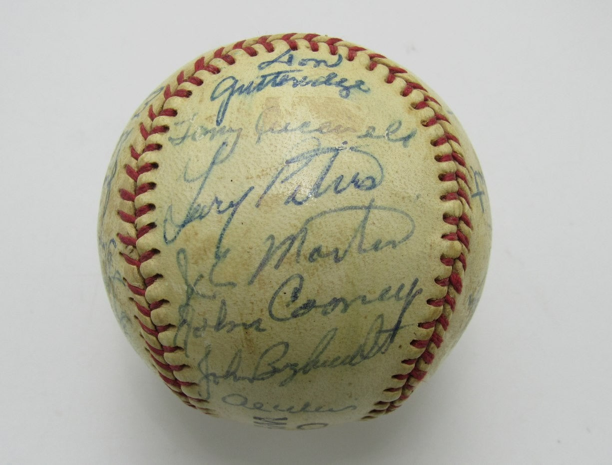 1963/64 Chicago White Sox Team Multi-Signed/Autographed (26) Baseball 196357