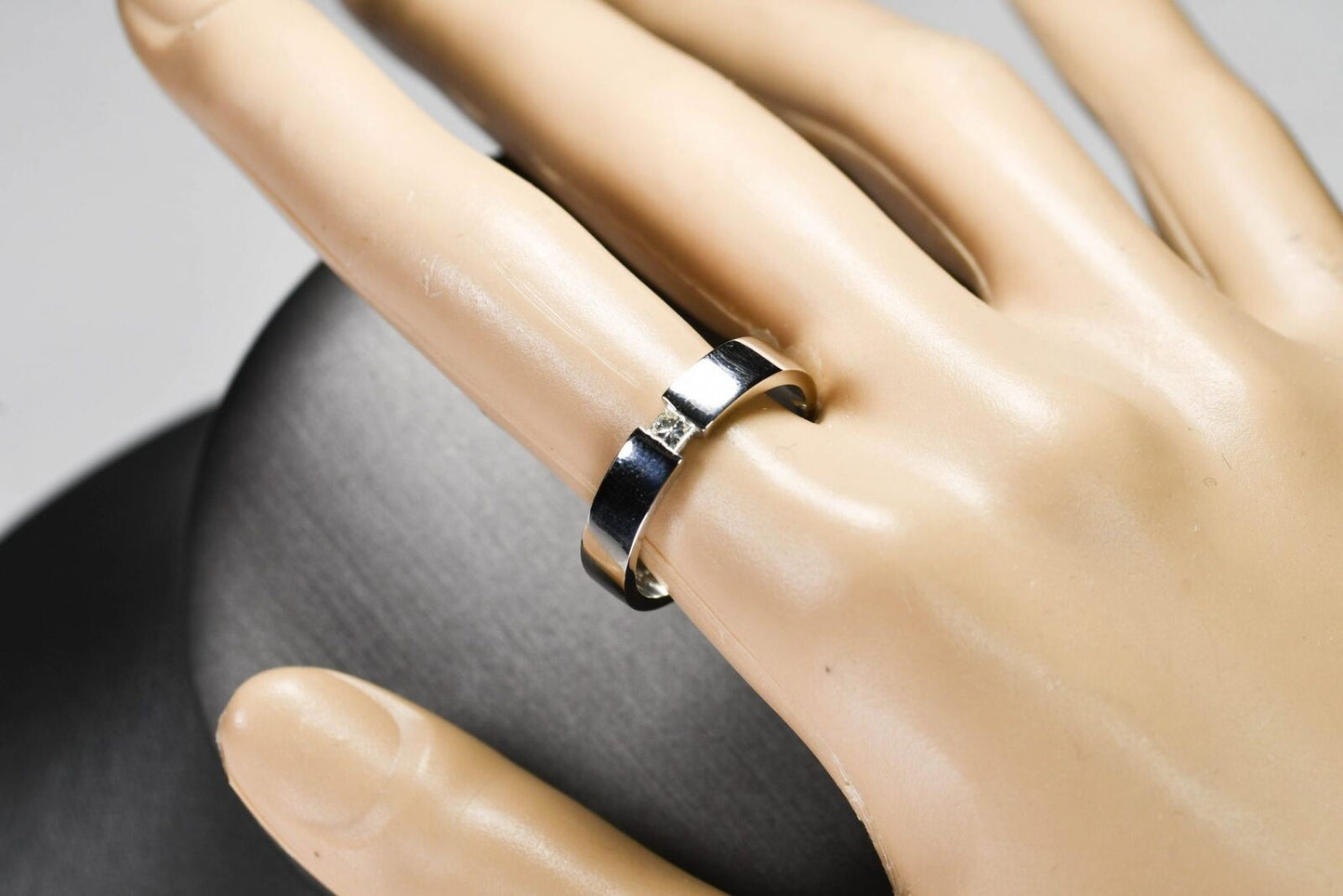 Mens Platinum Princess Cut Diamond Wedding Band
