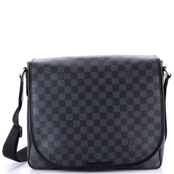 Louis Vuitton Daniel Messenger Bag Damier Graphite Mm
