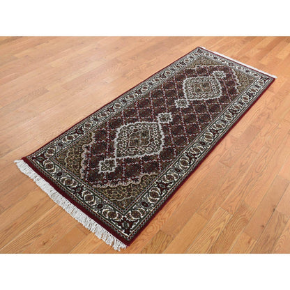 2'8"X6'10" Red Tebraz Mahi 100% Wool Hand Knotted Short Runner Rug