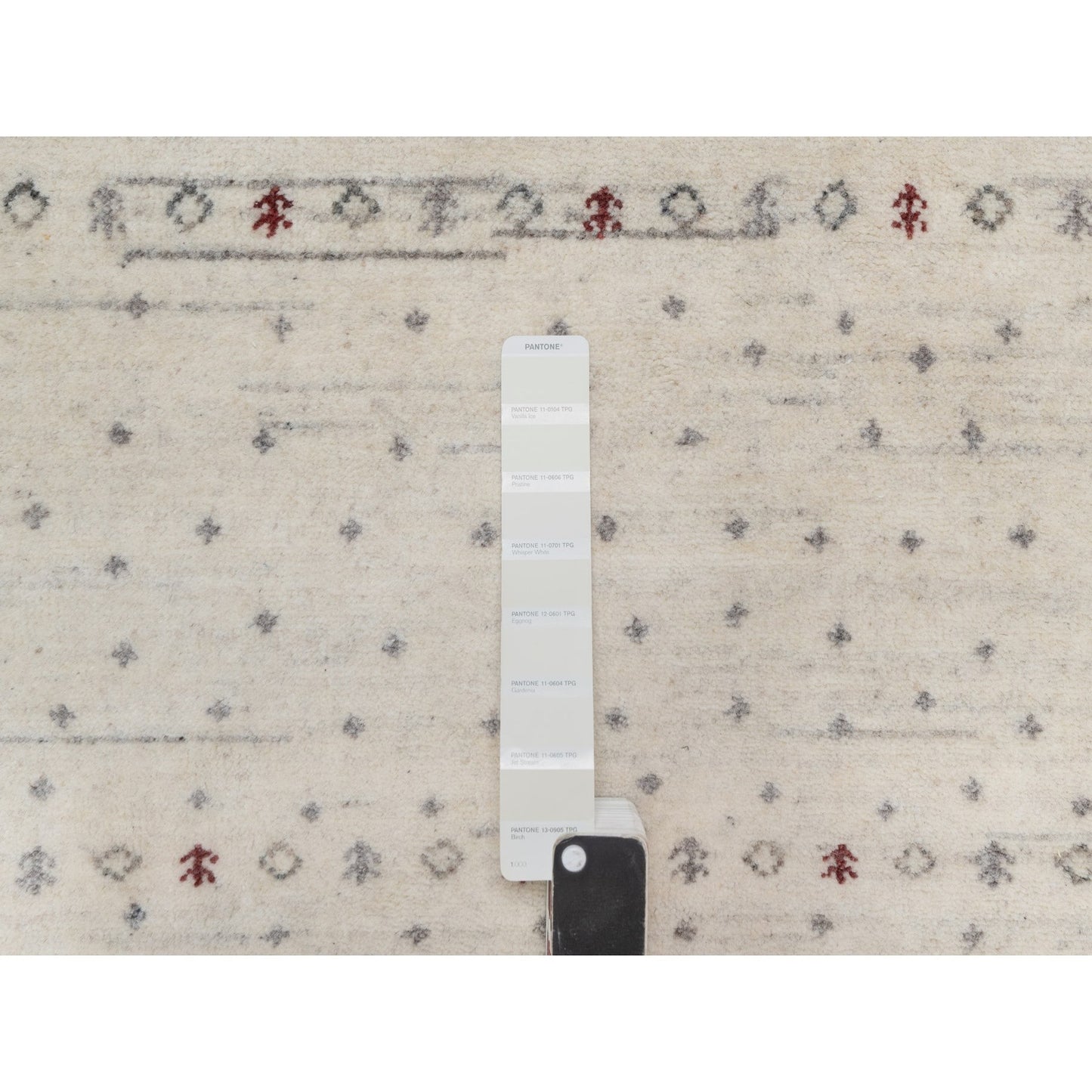 5'X8' Chiffon White Modern Design Lori Buft Pure Wool Hand Knotted Rug