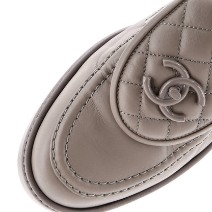 Chanel Women'S Cc Loafers Quilted Leather
