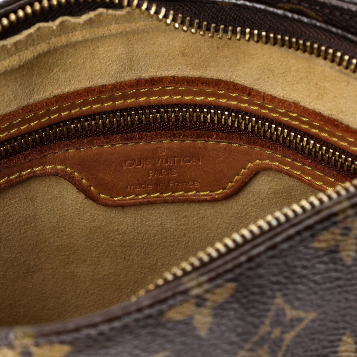 Louis Vuitton Looping Handbag Monogram Canvas Mm