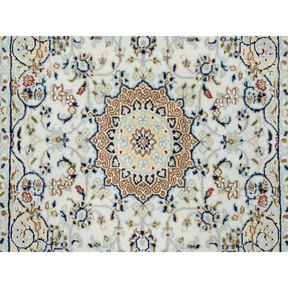 3'1"X3'1" Ivory 250 Kpsi Nain Pure Wool Hand Knotted Square Oriental Rug