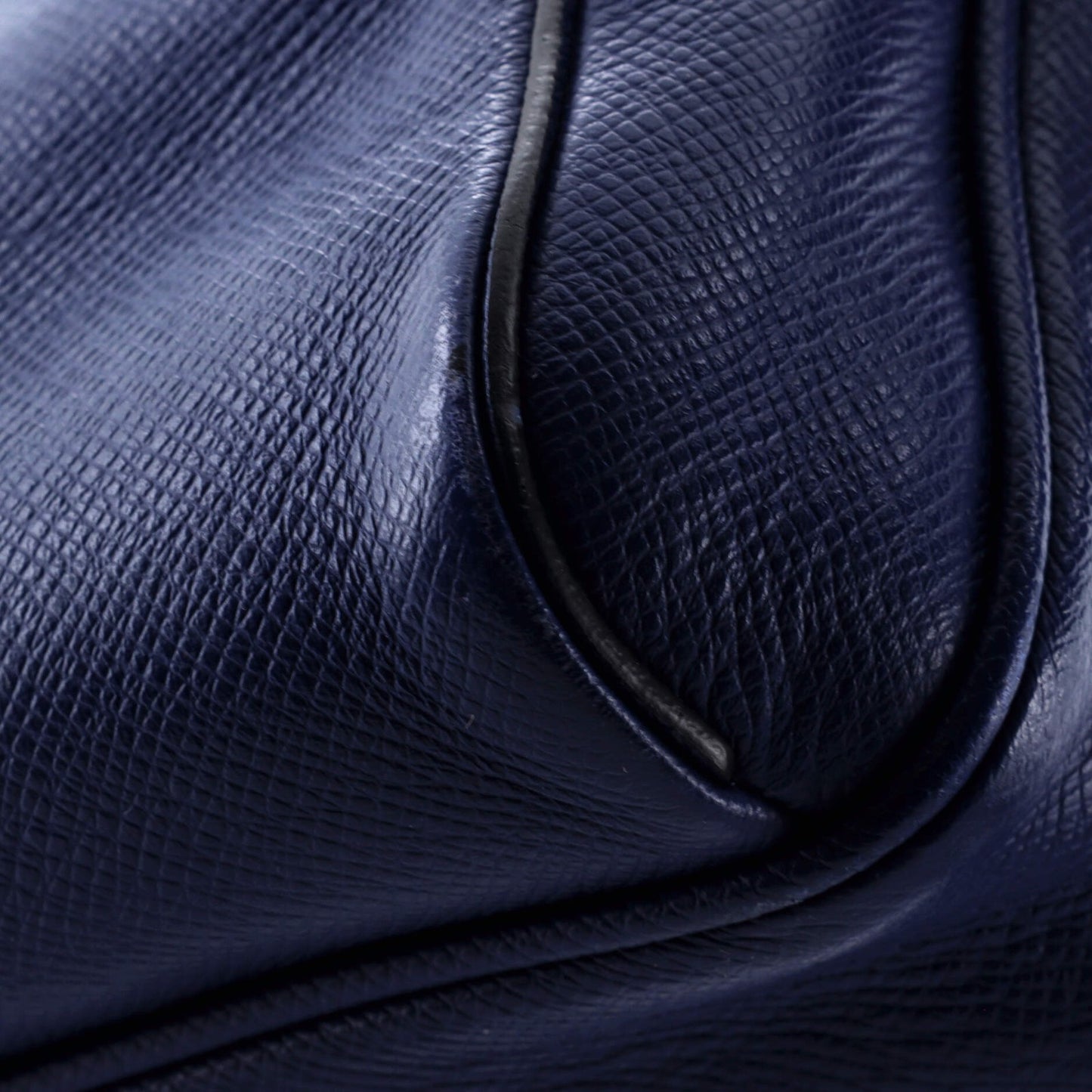 PM Louis Vuitton Outdoor Messenger Bag Taiga Leather