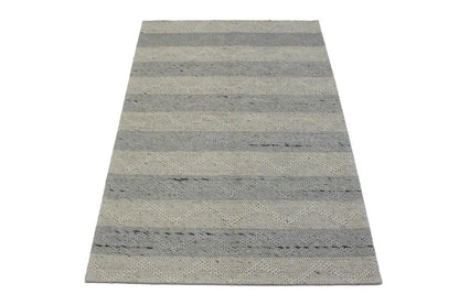 Modern Hand-Tufted Wool Area Rug Zig-Zag Design