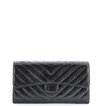Chanel So Black Cc Gusset Classic Flap Wallet Chevron Crumpled Metallic Patent