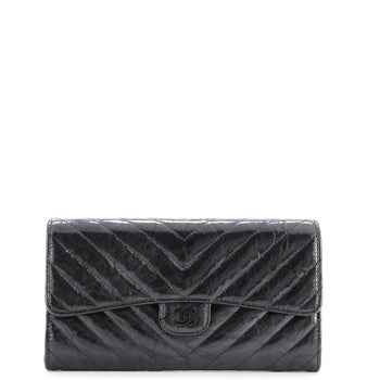 Chanel So Black Cc Gusset Classic Flap Wallet Chevron Crumpled Metallic Patent