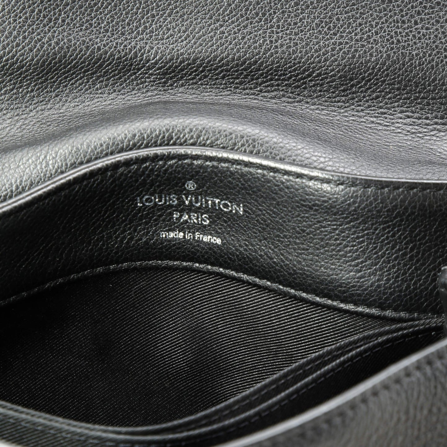 Louis Vuitton Lockme Ii Handbag Leather