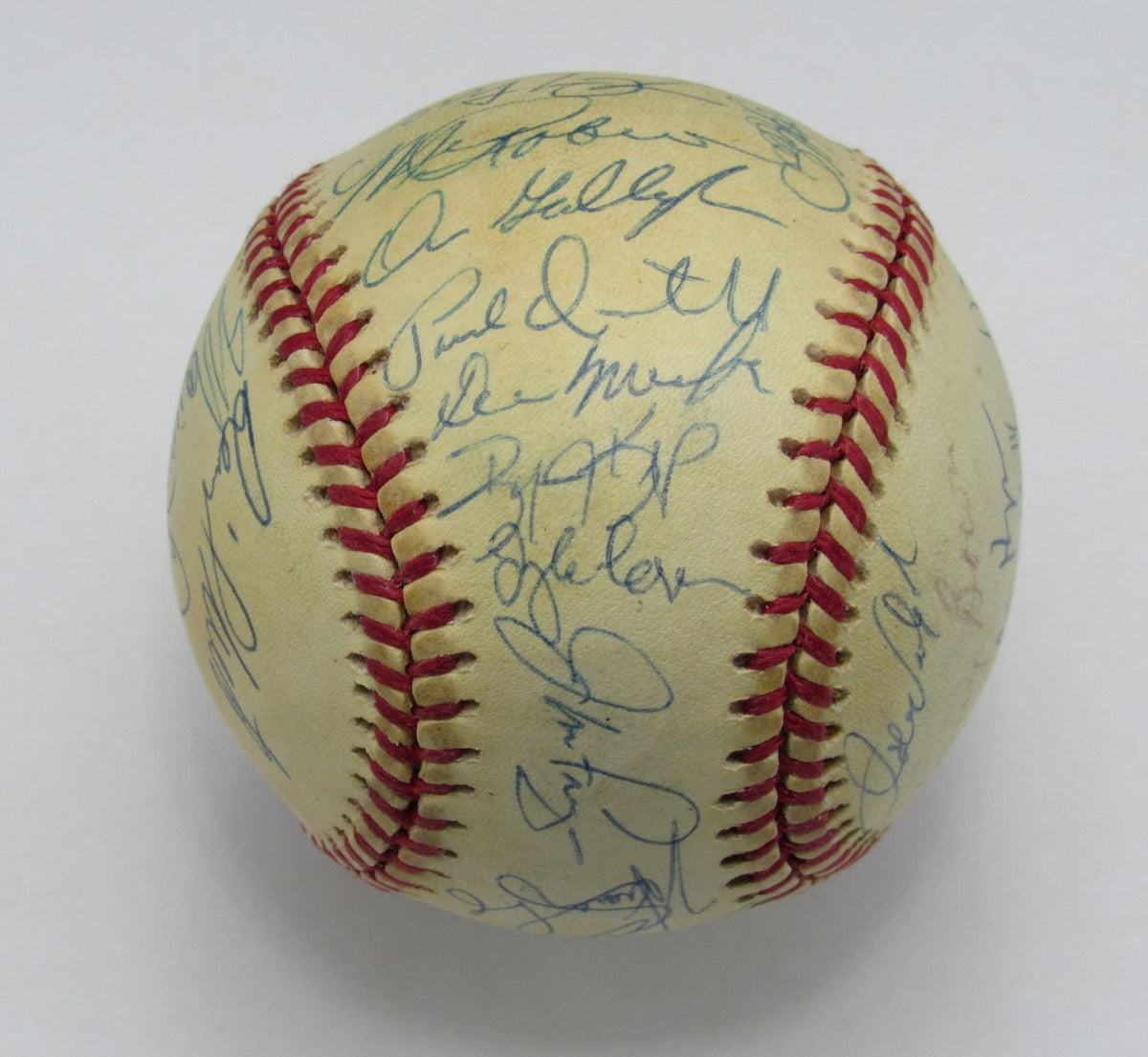 Curt Schilling Signed 191885 Phillies Team Baseball 33 Van Slyke ONL