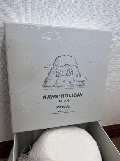 Kaws : Holiday Japan Limited Edition - Mount Fuji