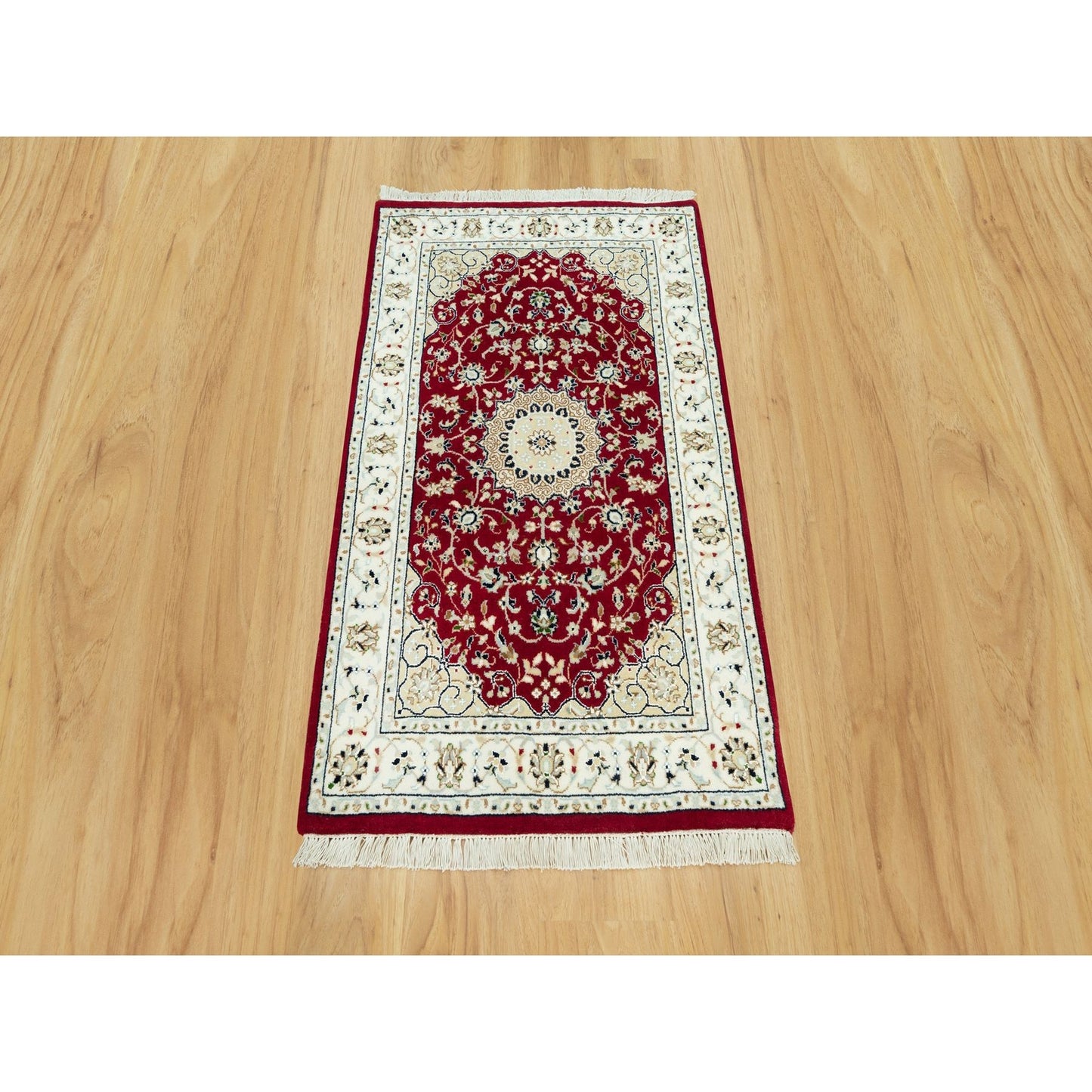 2'7"X4'1" Sun Dried Tomato Red Nain Central Medallion Hand Knotted Rug