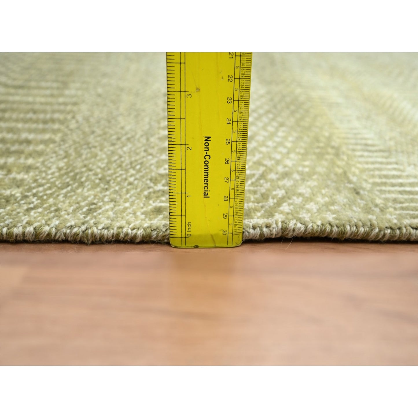 4'9"X6'9" Brown Grass Design Hand Knotted Wool And Silk Denser Weave Rug