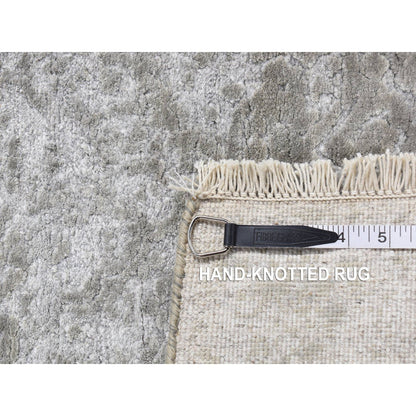 2'7"X6' Gray Hand Knotted Wool And Silk Zoroastrian Design Runner Rug