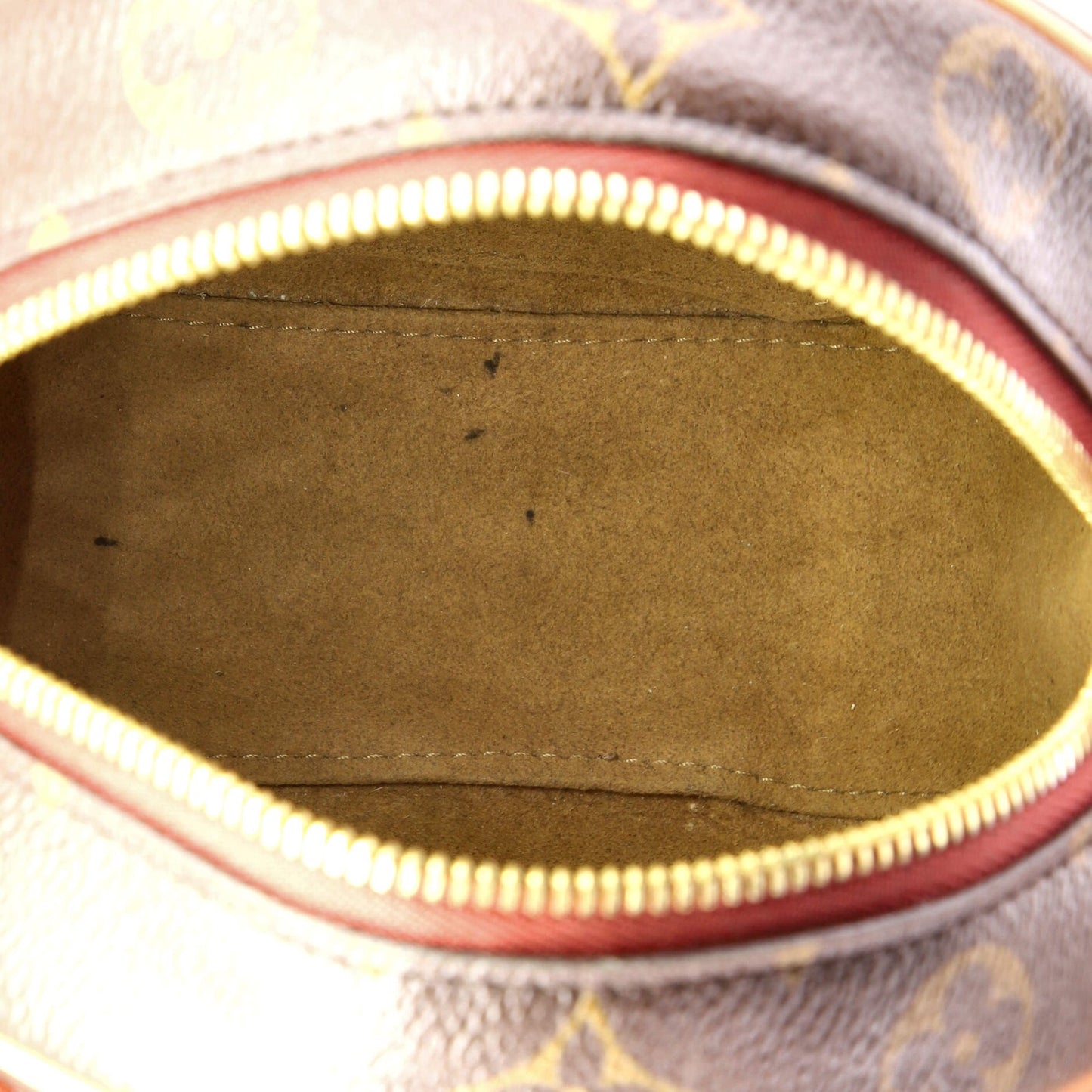 Louis Vuitton Boite Chapeau Souple Bag Monogram Canvas Pm