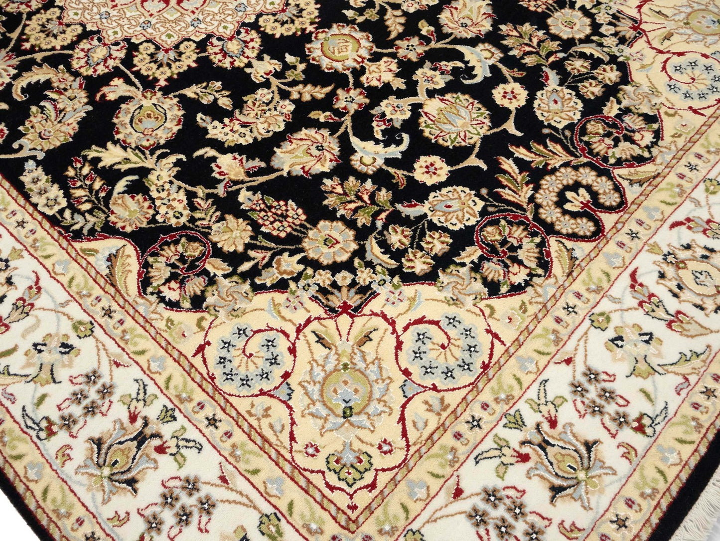 Handmade Black Indo-Nain Wool Rug 6x9 ft Floral Design Oriental Carpet