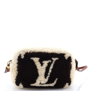 Louis Vuitton Beach Pouch Monogram Giant Teddy Fleece