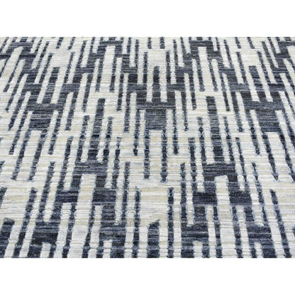 8'X10'1" Zig Zag Design Black And White Pure Silk And Textured Wool Rug