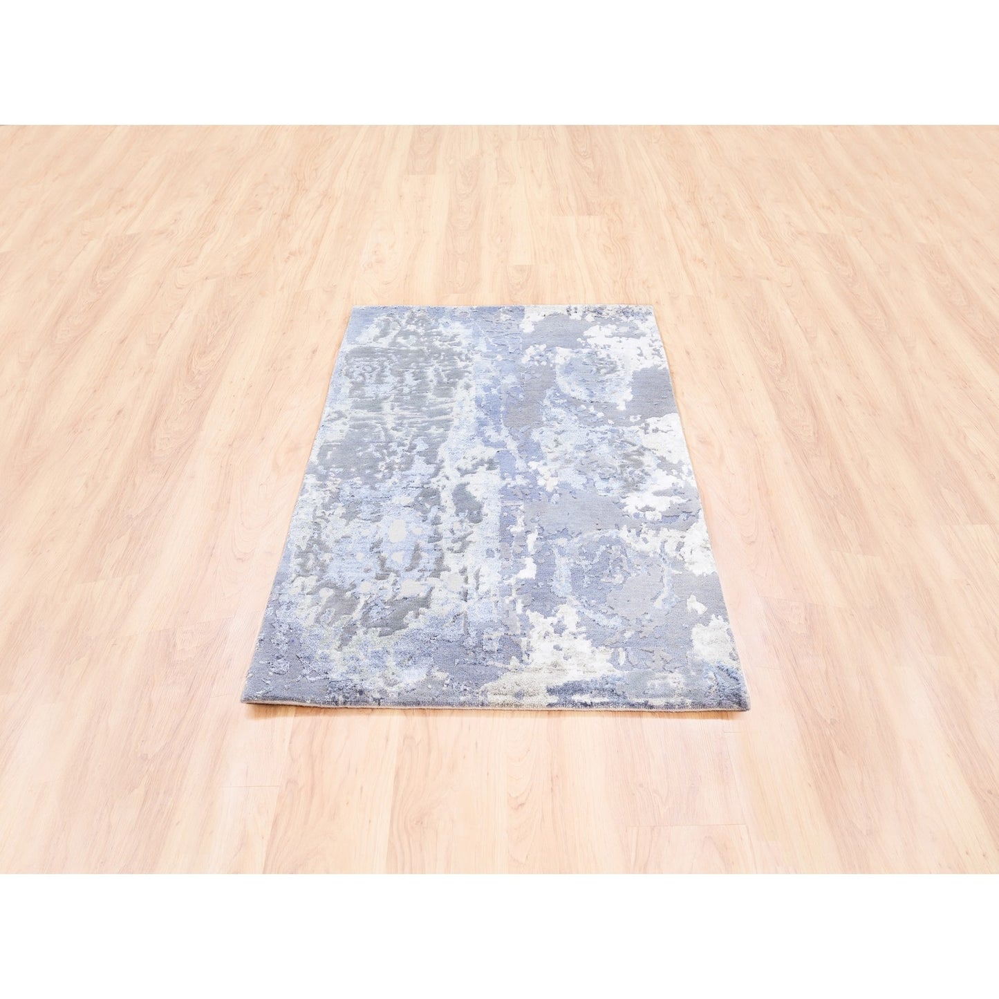 3'1"X5'1" Wool & Silk Silver Blue Abstract Design Hand Knotted Modern Rug