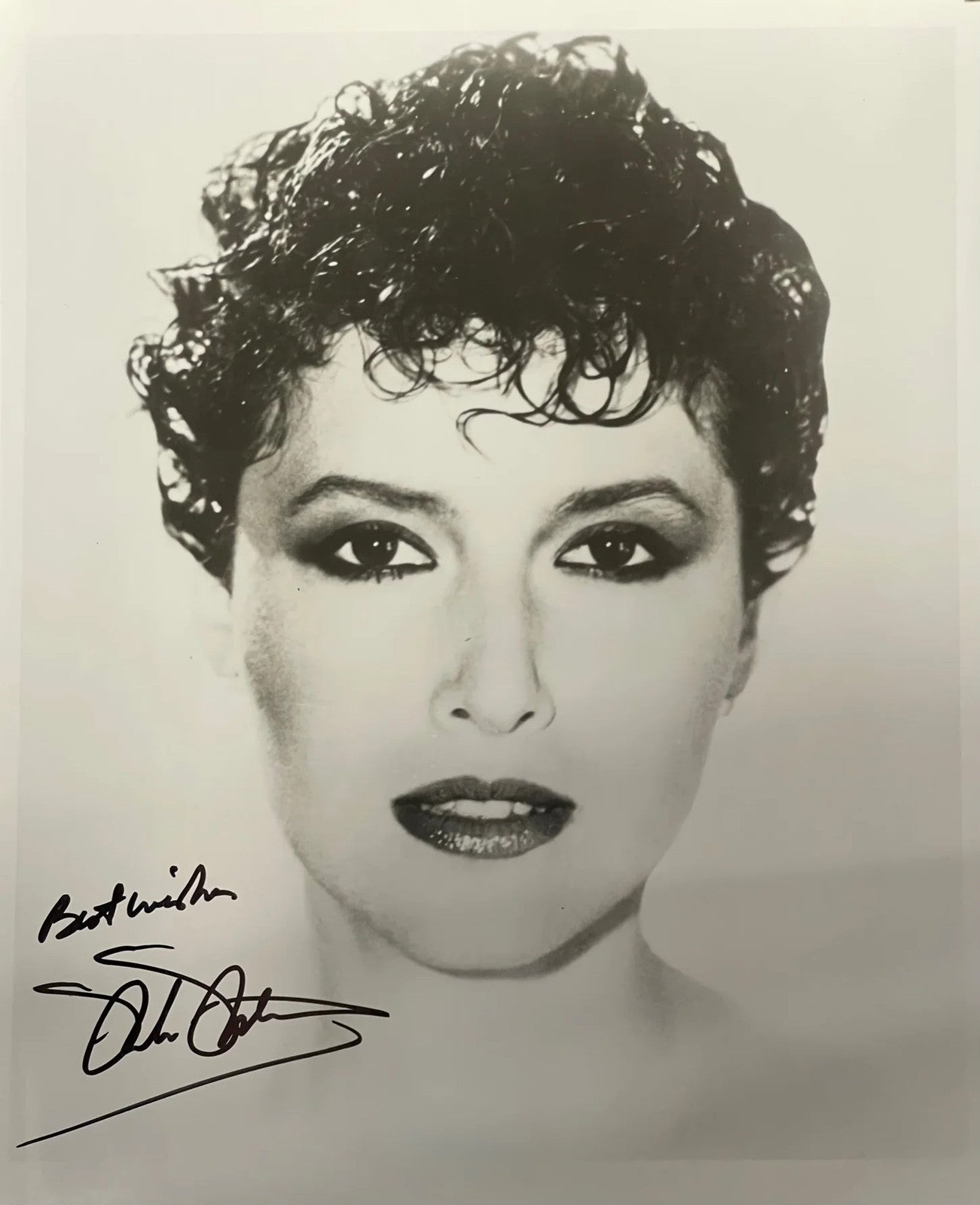 Melissa Manchester Autographed 8X10 Celebrity Photo