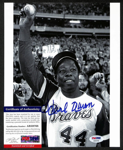 Hank Aaron Hof Signed/Auto 8X10 B/W Photo #715 Home Run Braves Psa/Dna 197211