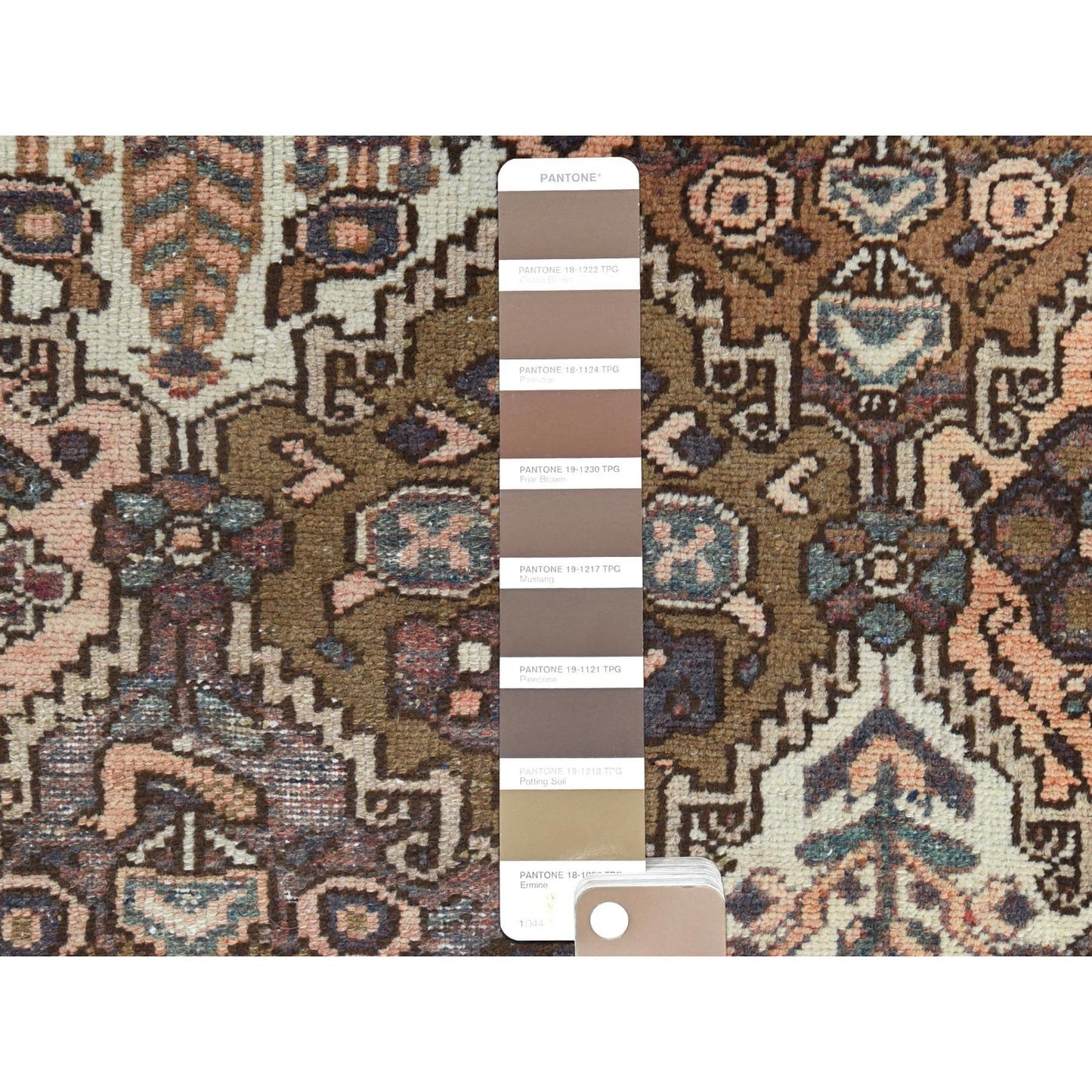 5'7"X8'5" Brown Worn Wool Hand Knotted Vintage Farsian Baktiarjoon Rug