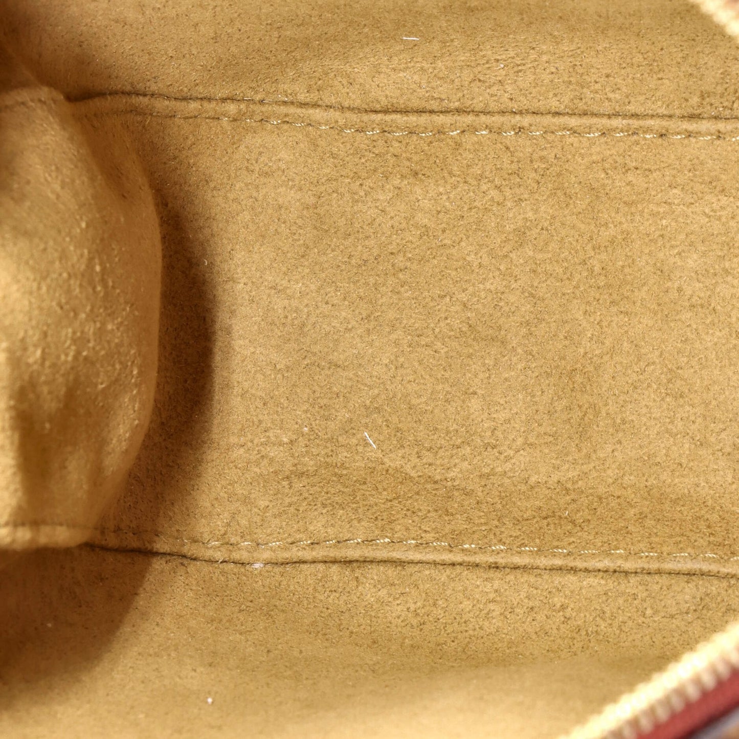 Louis Vuitton Boite Chapeau Souple Bag Monogram Canvas Mm