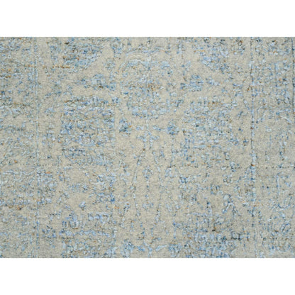 2'6"X8' Gray Jacquard Hand Loomed Tebraz Design Wool And Silk Runner Rug