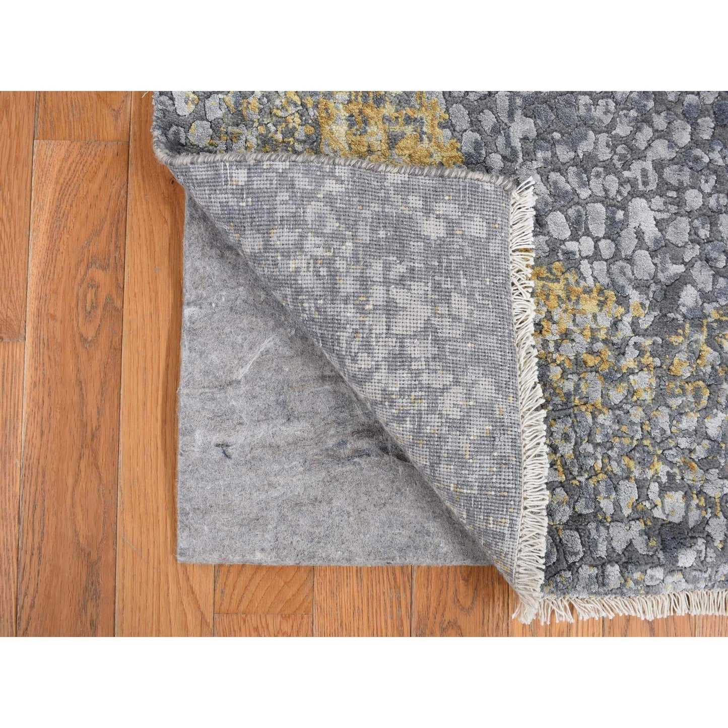 2'10"X6' Gray Broken Zoroastrian Wool And Silk Hand Knotted Runner Rug