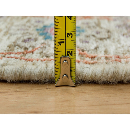 6'X6' Porcelain White Silk And Wool Hand Knotted Tebraz Vase Round Rug