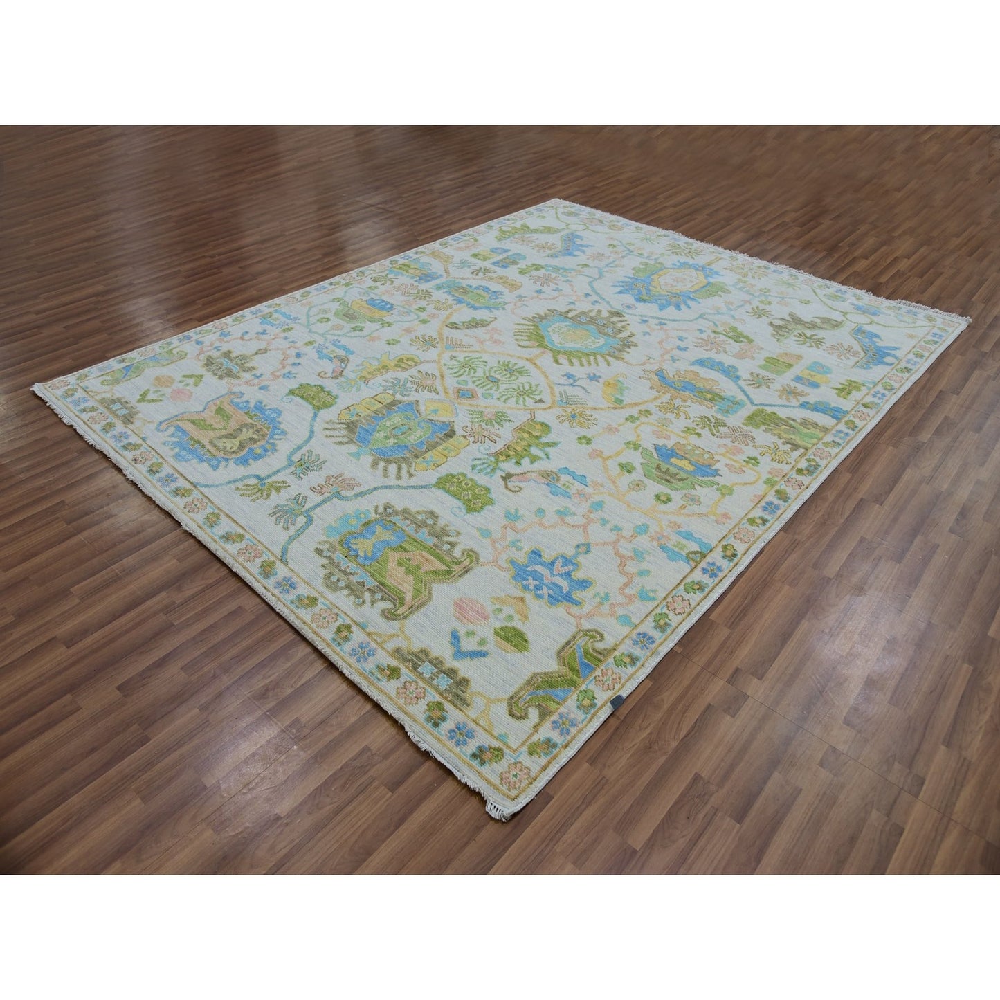 8'1"X10'4" Spring White Colorful Oushak Weave Hand Knotted 100% Wool Rug