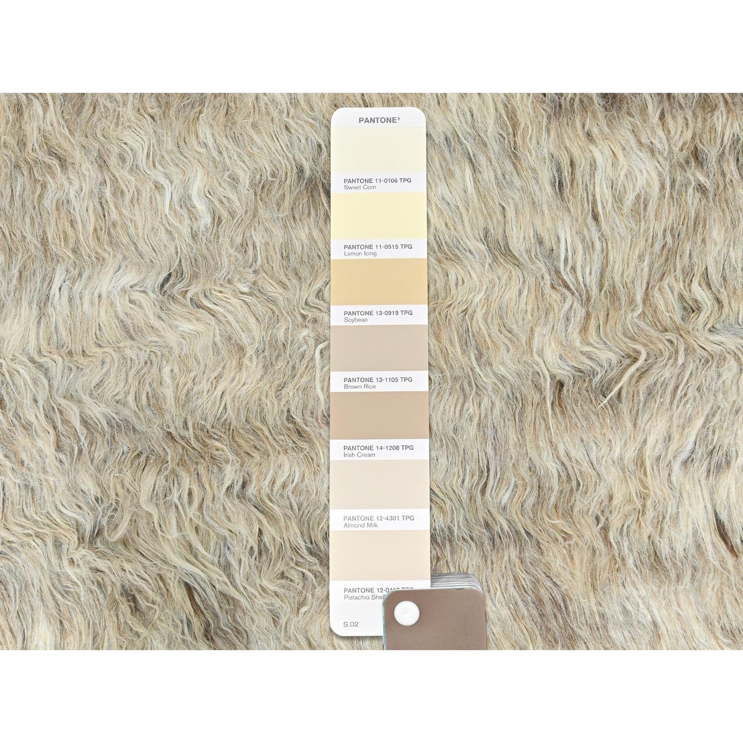 13'6"X13'6" Beige Shaggy Moroccan Wool Hand Knotted Round Rug