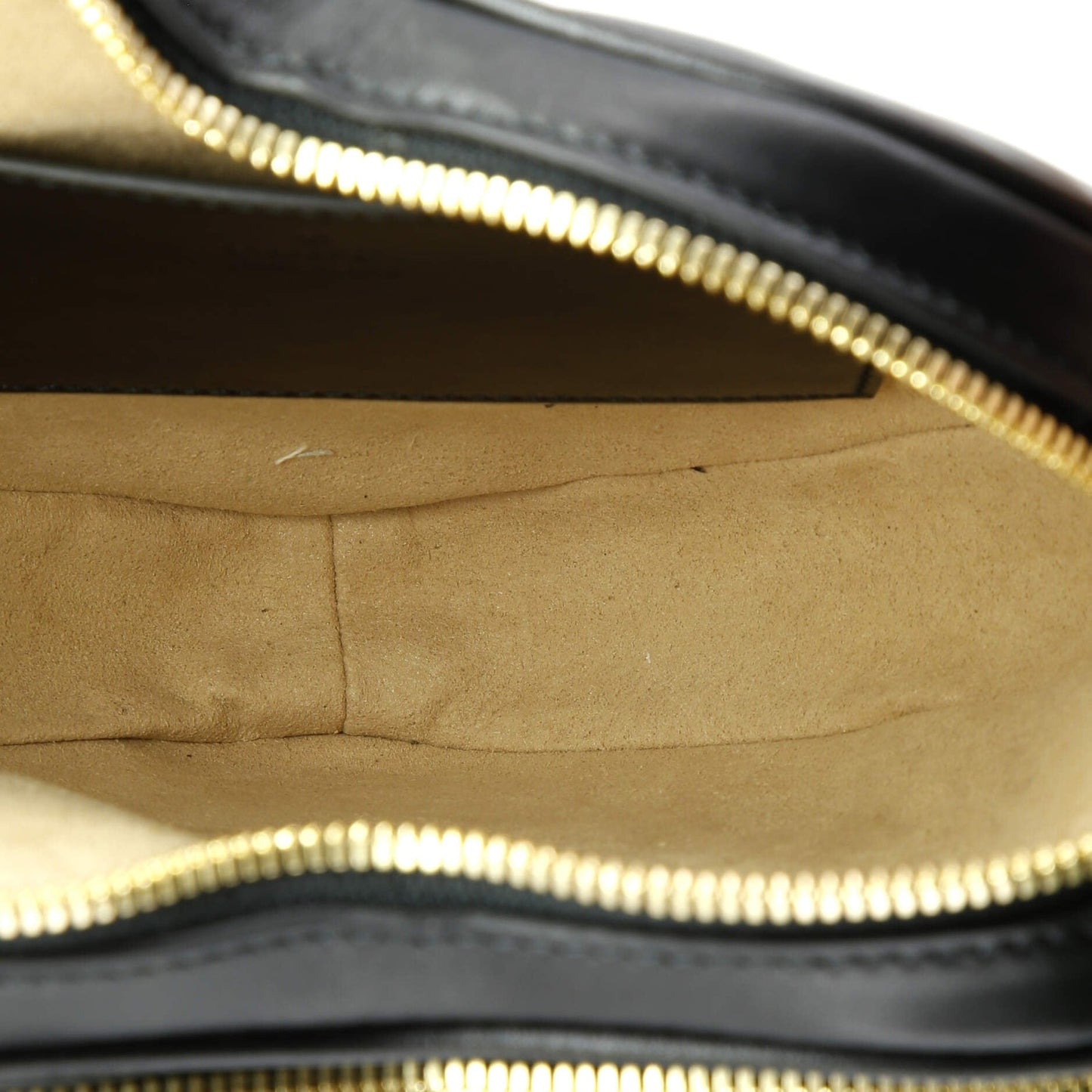 Gucci Interlocking G Heart Shoulder Bag Diagonal Quilted Leather Mini