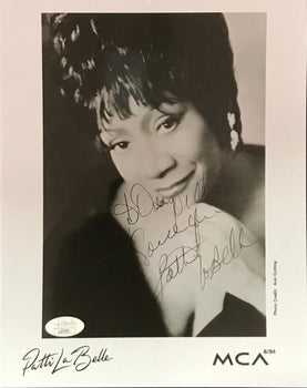 Patti La Belle Autographed 8X10 Photo (Jsa)