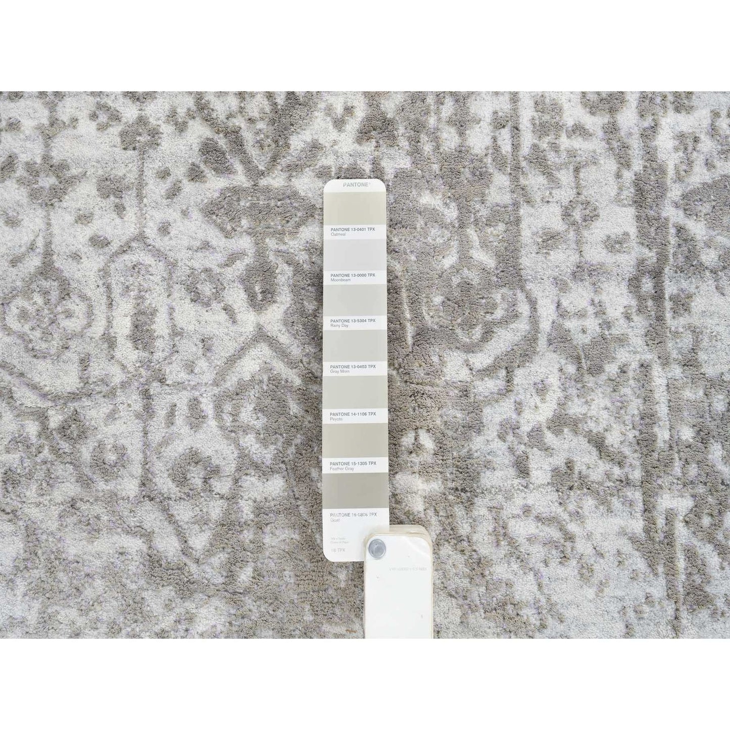 2'6"X8' Gray Broken Farsian Design Wool/Silk Hand Knotted Runner Rug