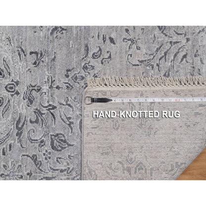 4'X5'10" Cloud Gray Wool And Silk Rug Damask Design Hand Knotted Oriental
