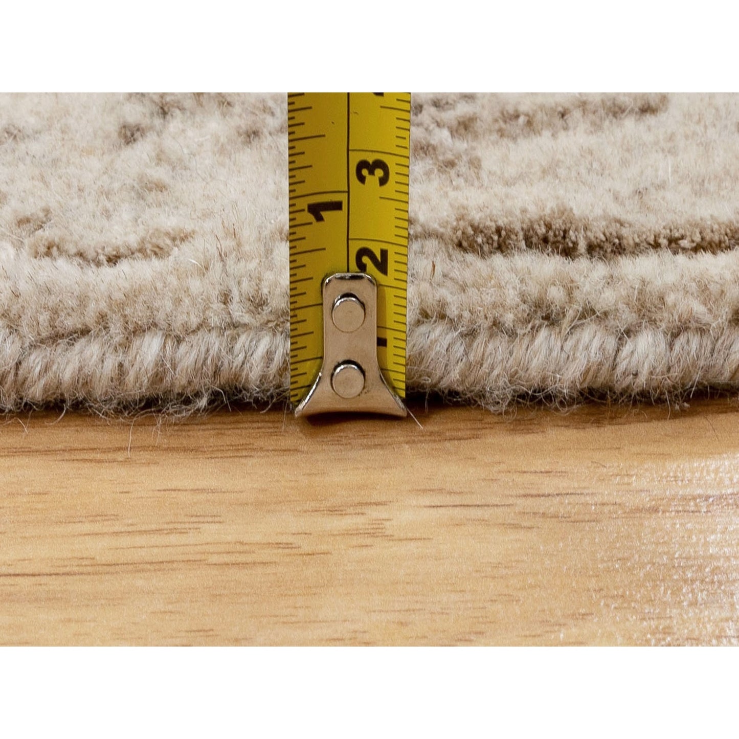 5'9"X5'9" Taupe Fine Jacquard Hand Loomed Round Wool And Art Silk Rug